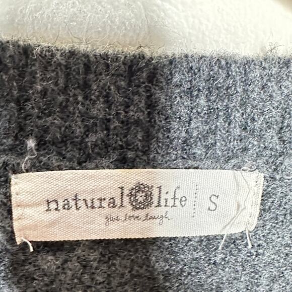 NATURAL LIFE Everyone's Favorite Sweater Floral Gray Sz S $75 {3K16} - Picture 4 of 5